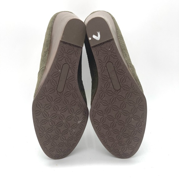 New Directions Olive Green Sarita Wedge Booties Women Size 9.5 Vegan Suede Fall - Picture 10 of 11